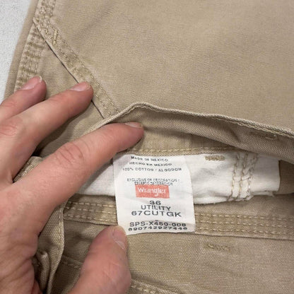 Mens baggy Wrangler carpenter Shorts W36 loose cargo skae shorts