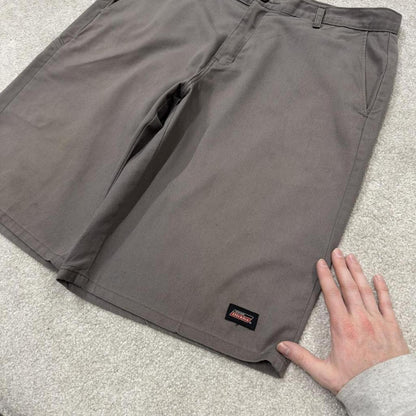 Dickies carpenter shorts long leg grey Twill chino skater style shorts loose long leg