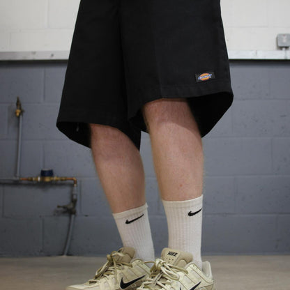 Dickies carpenter shorts loose leg black Twill chino skater style shorts loose cargo