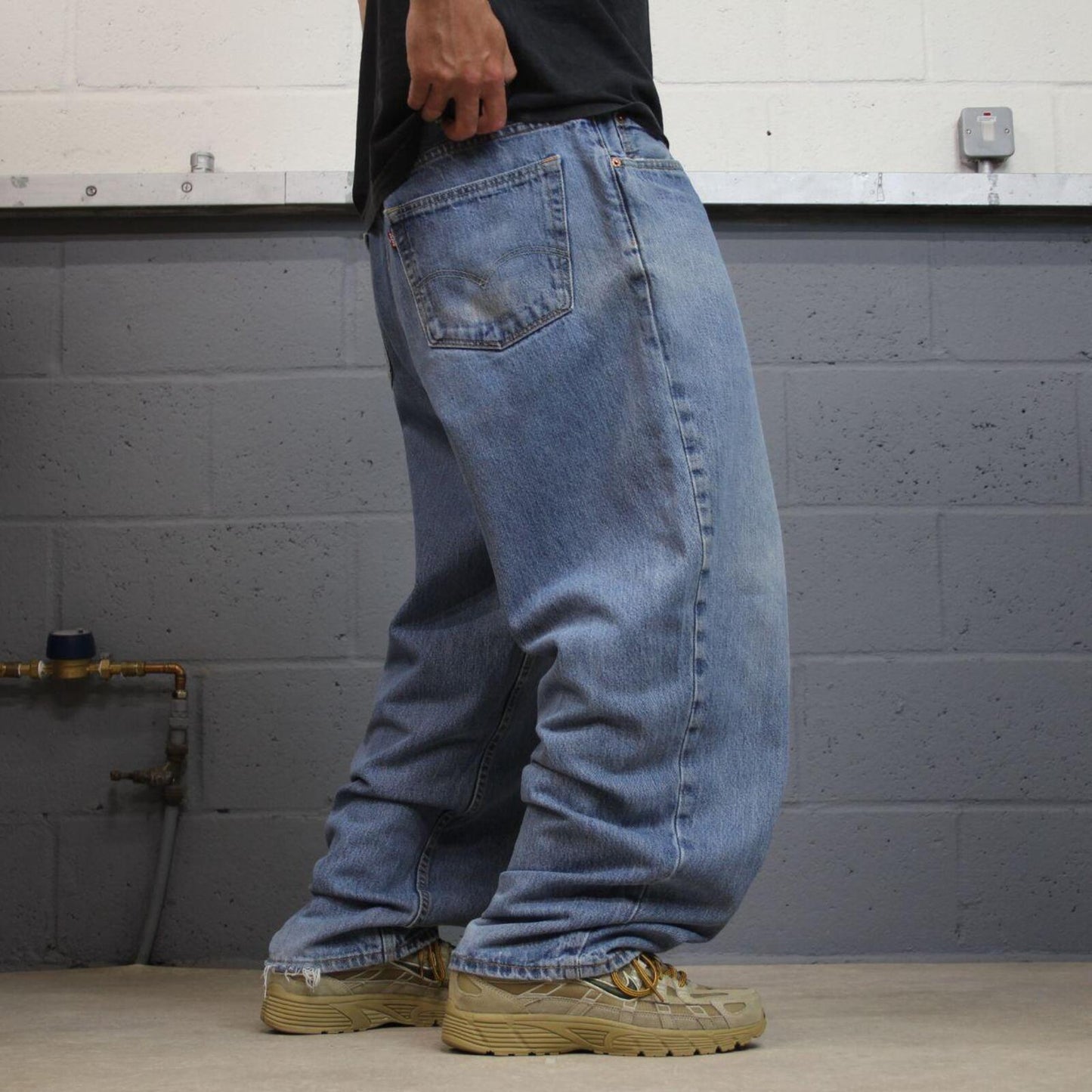 Levi’s baggy jeans 560 y2k blue Loose wide leg denim pants red tab logo
