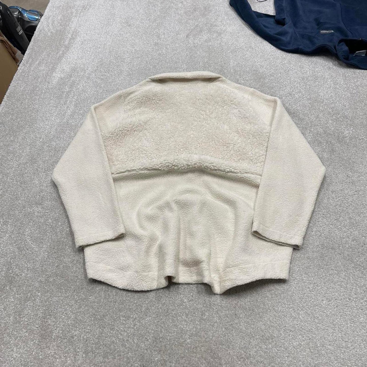 00s Columbia technical fleece XL women's white deep pile teddy bear full zip up y2k style autumn