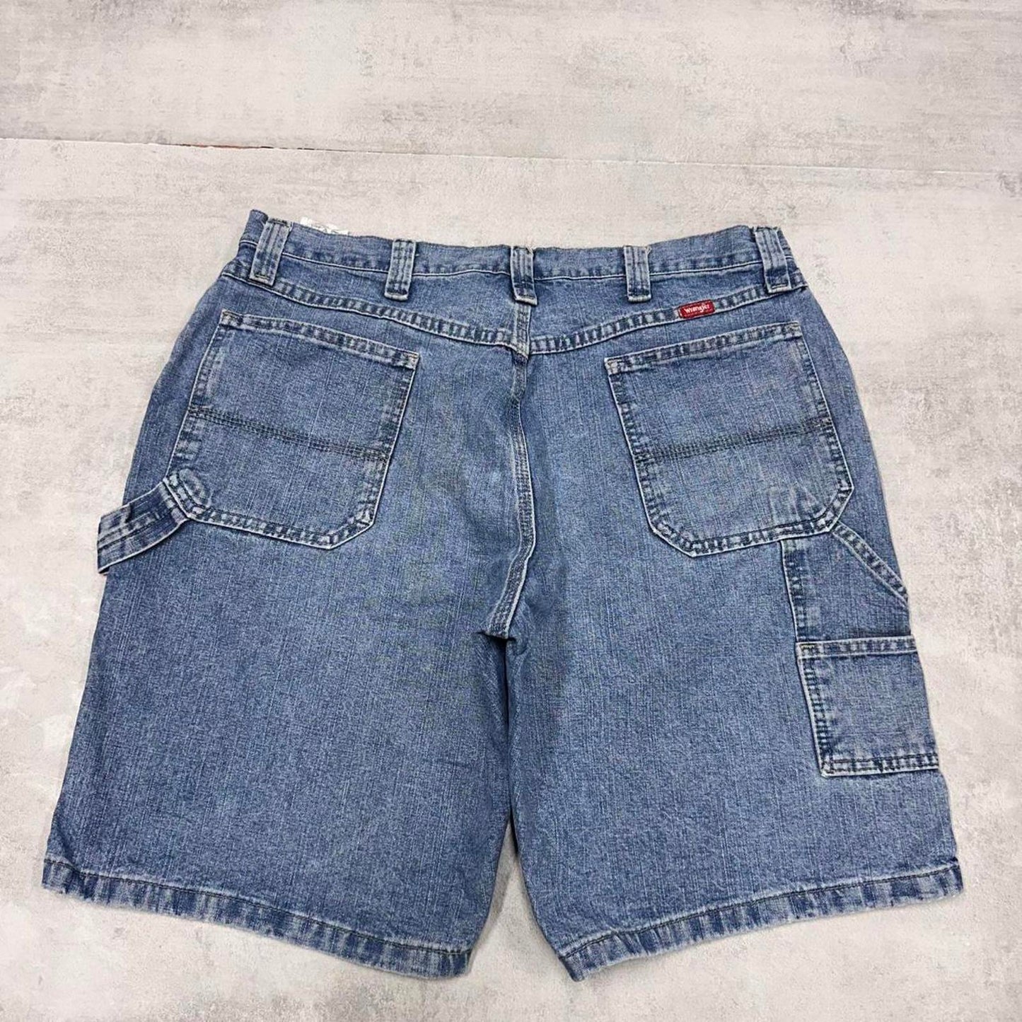 Mens Wrangler Carpenter jorts W36