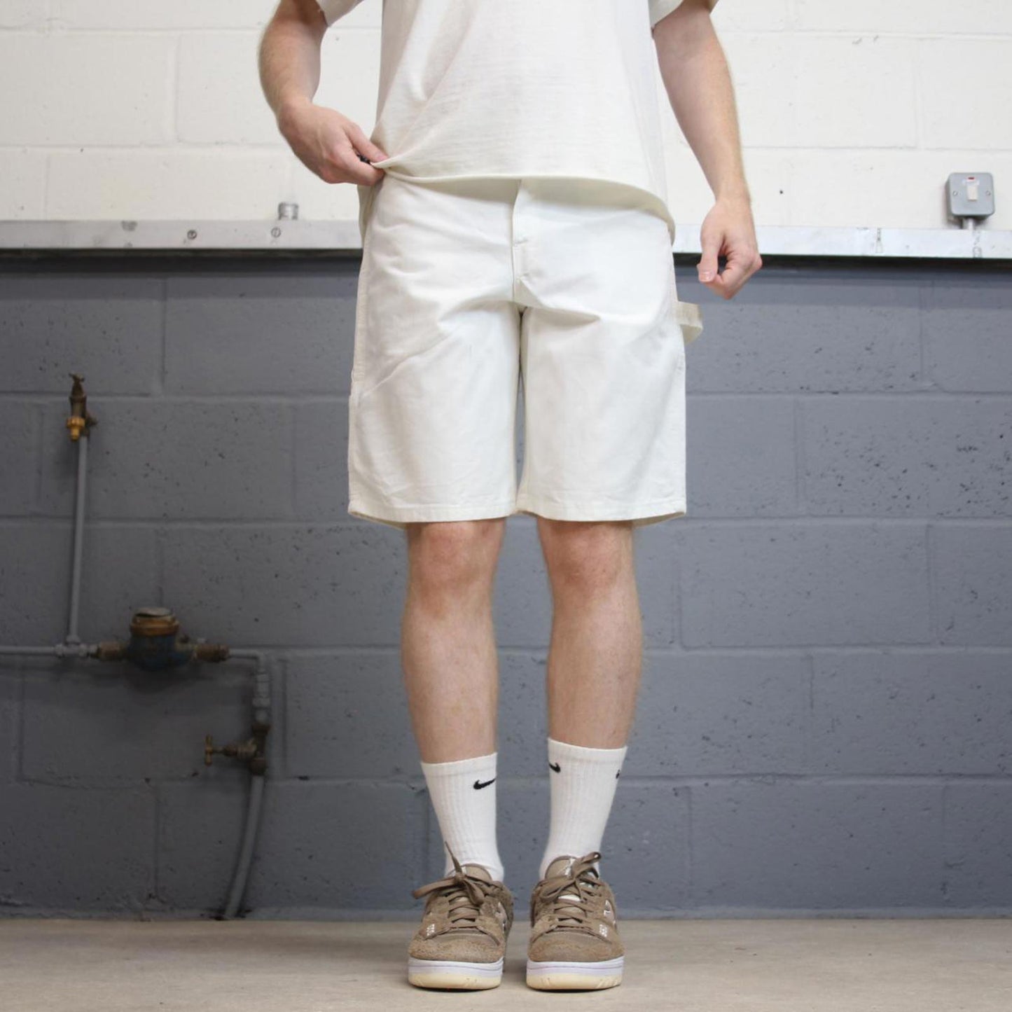 White Dickies carpenter shorts W32