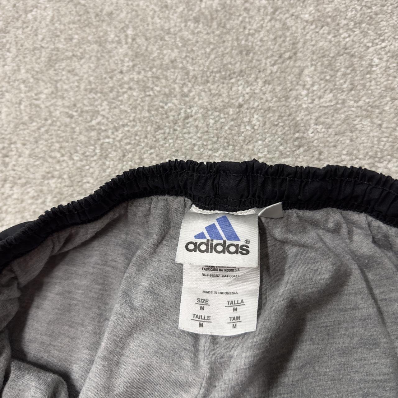 Y2K Adidas tracksuit bottoms loose leg black M Loose lined side stripe embroidered logo track pants