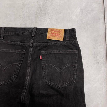 Vintage Black Levi's 505 jeans W34L30