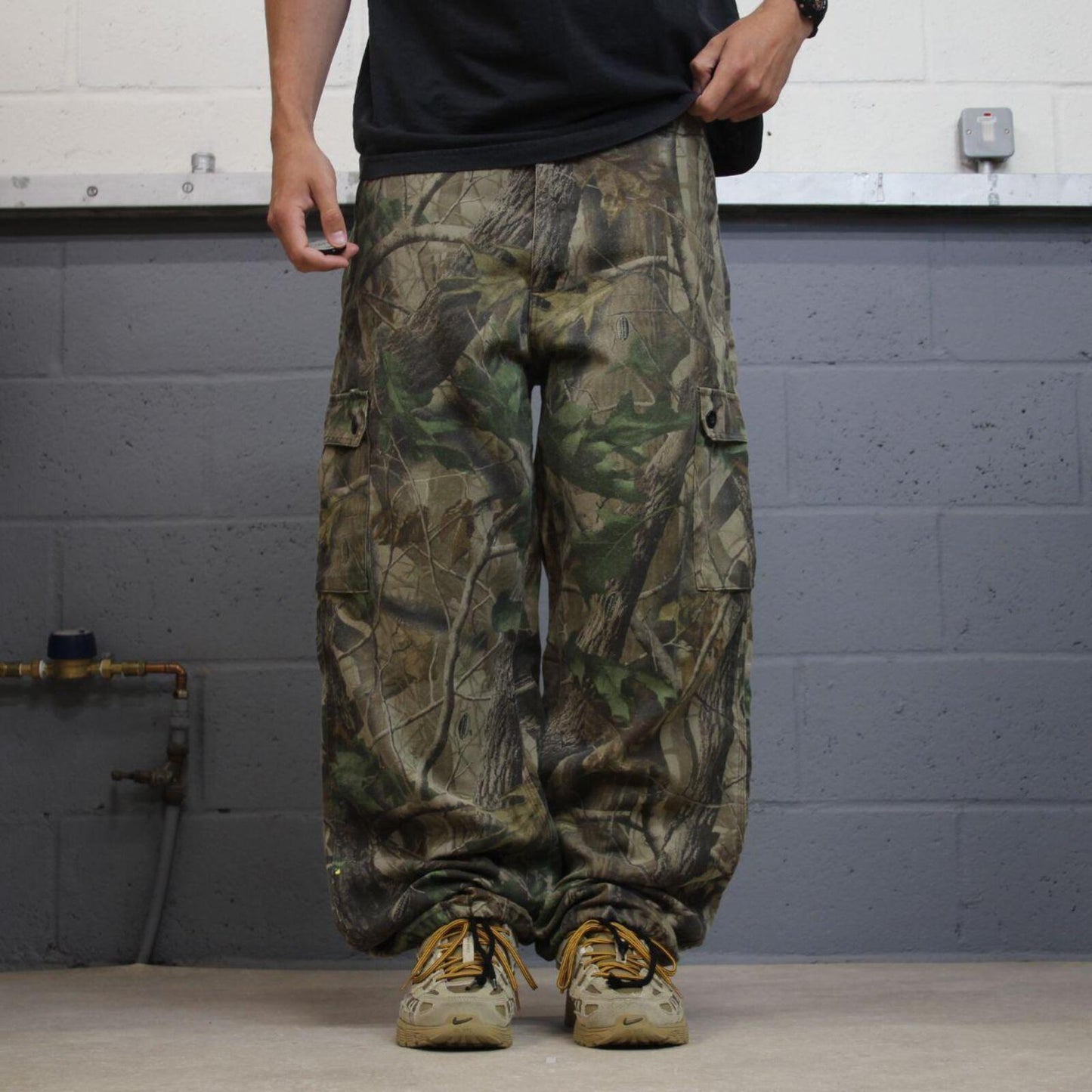 Liberty baggy camo cargo pants khaki Loose leg camouflage Y2K hunting style trousers