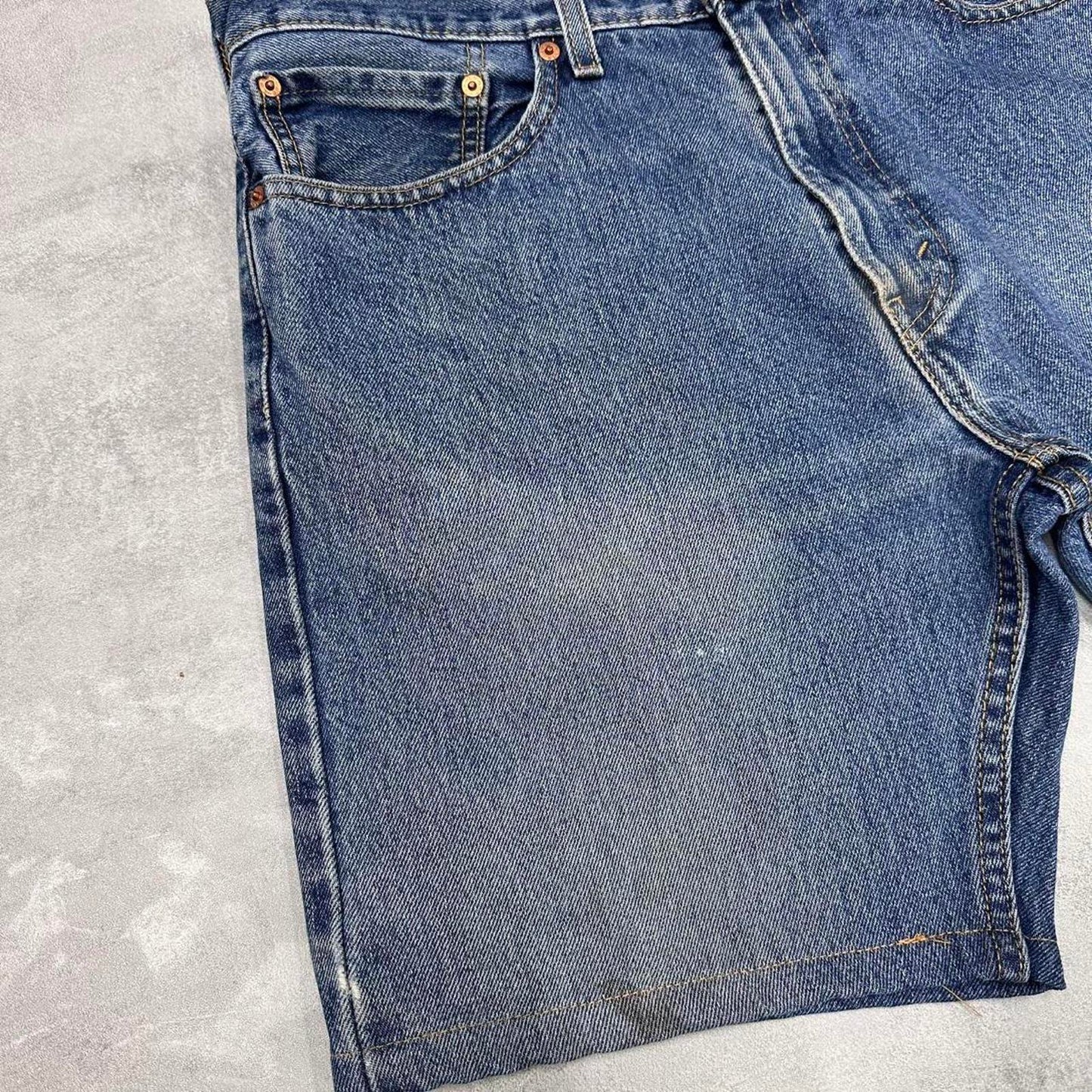 Mens Levi’s 505 jorts W36