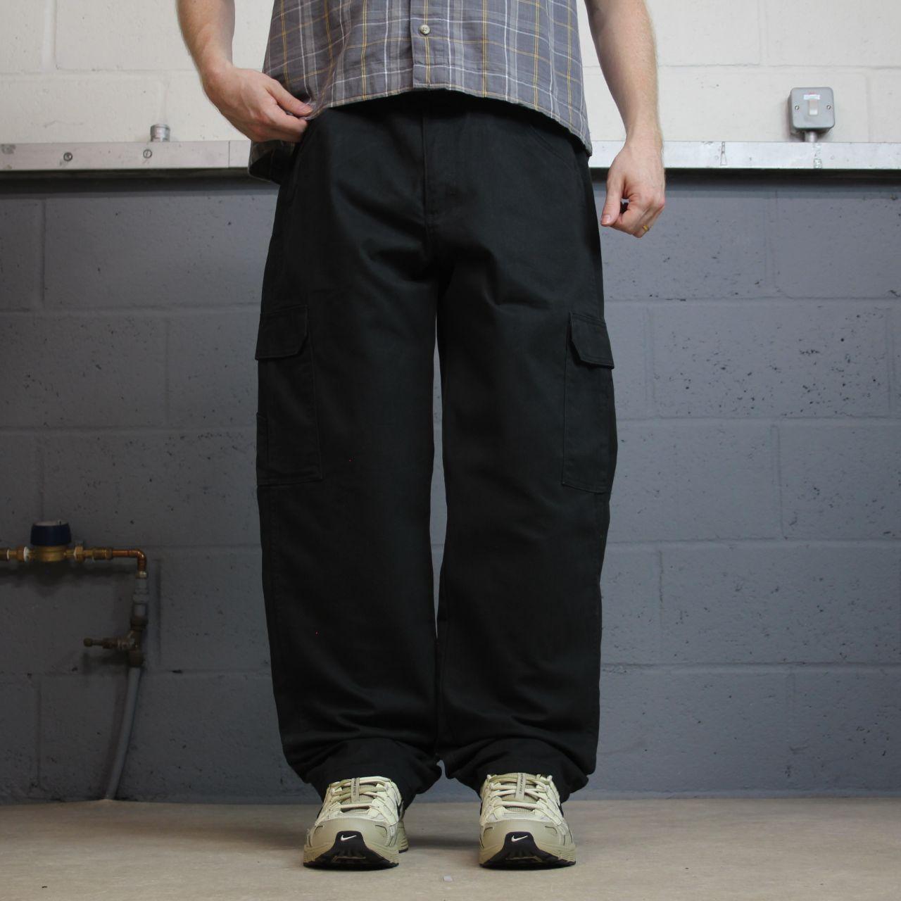 Wrangler cargo pants loose y2k black W36L32 Loose straight leg skater work pants