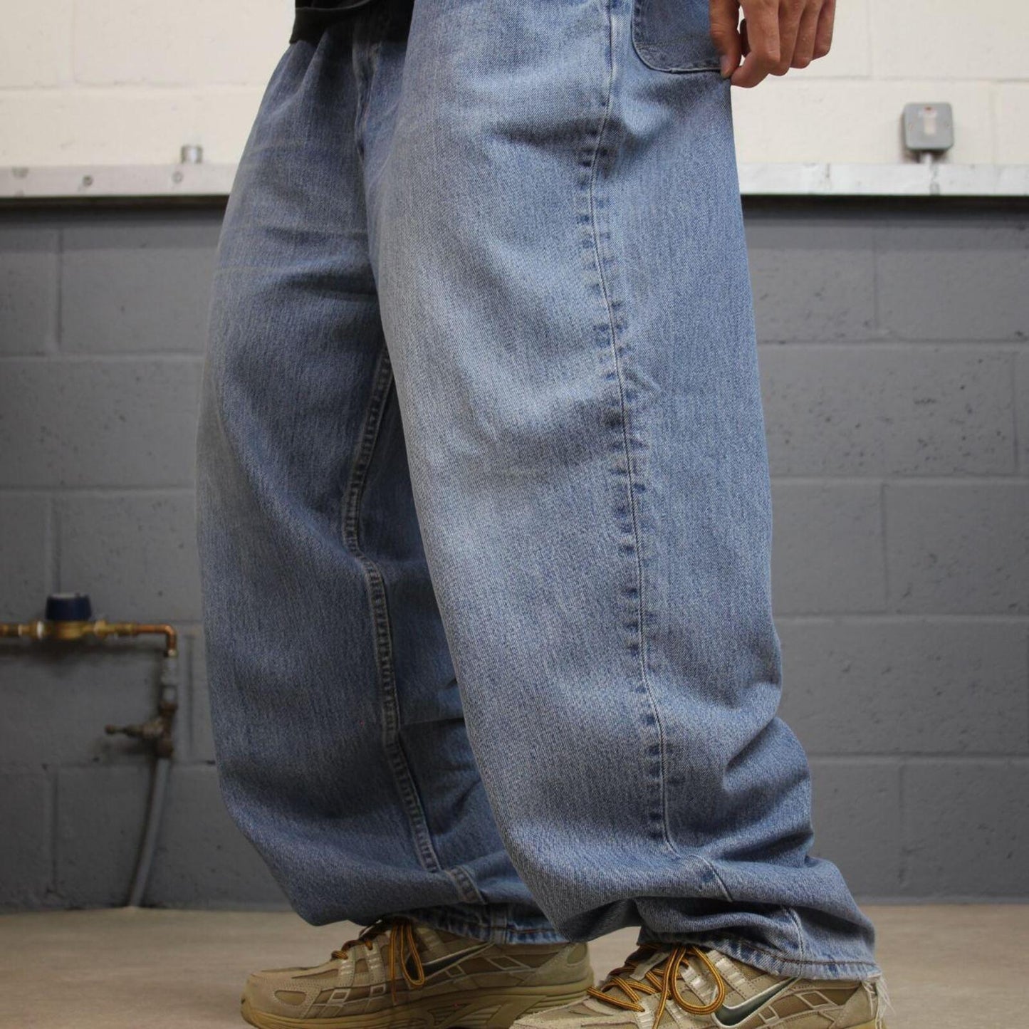 Levi’s baggy jeans 560 y2k blue Loose wide leg denim pants red tab logo