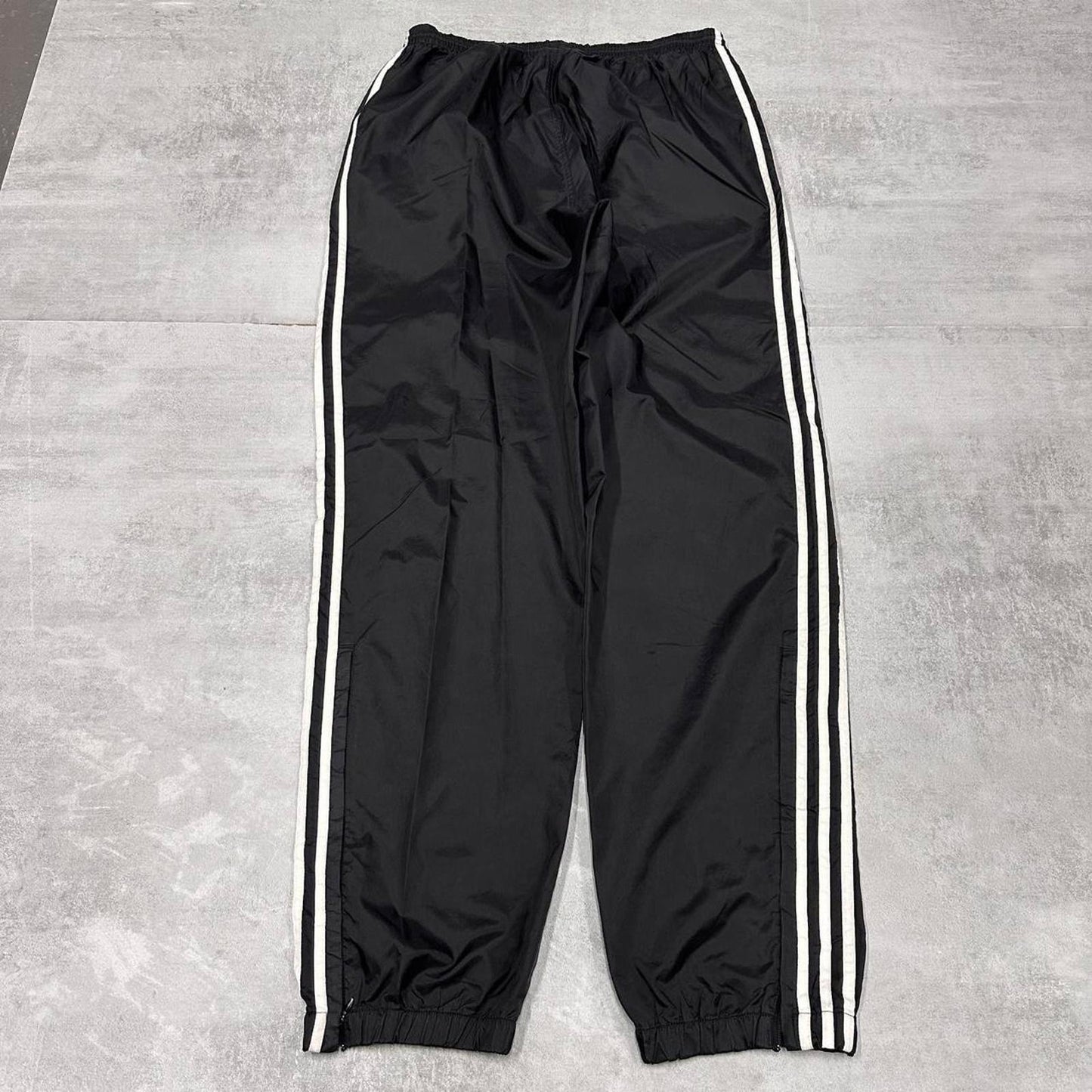 Baggy Adidas trackies L