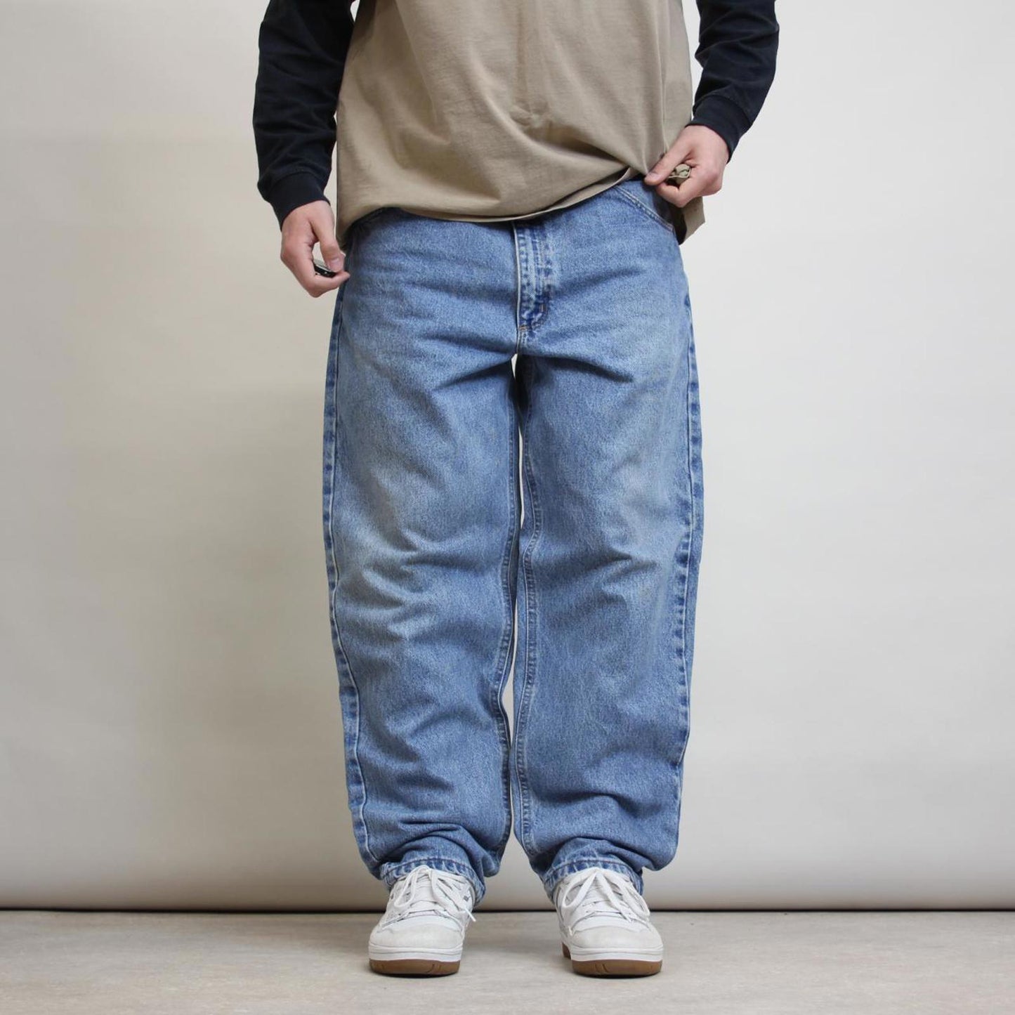 Blue Carhartt jeans W40L30 loose denim 90s style skater jeans