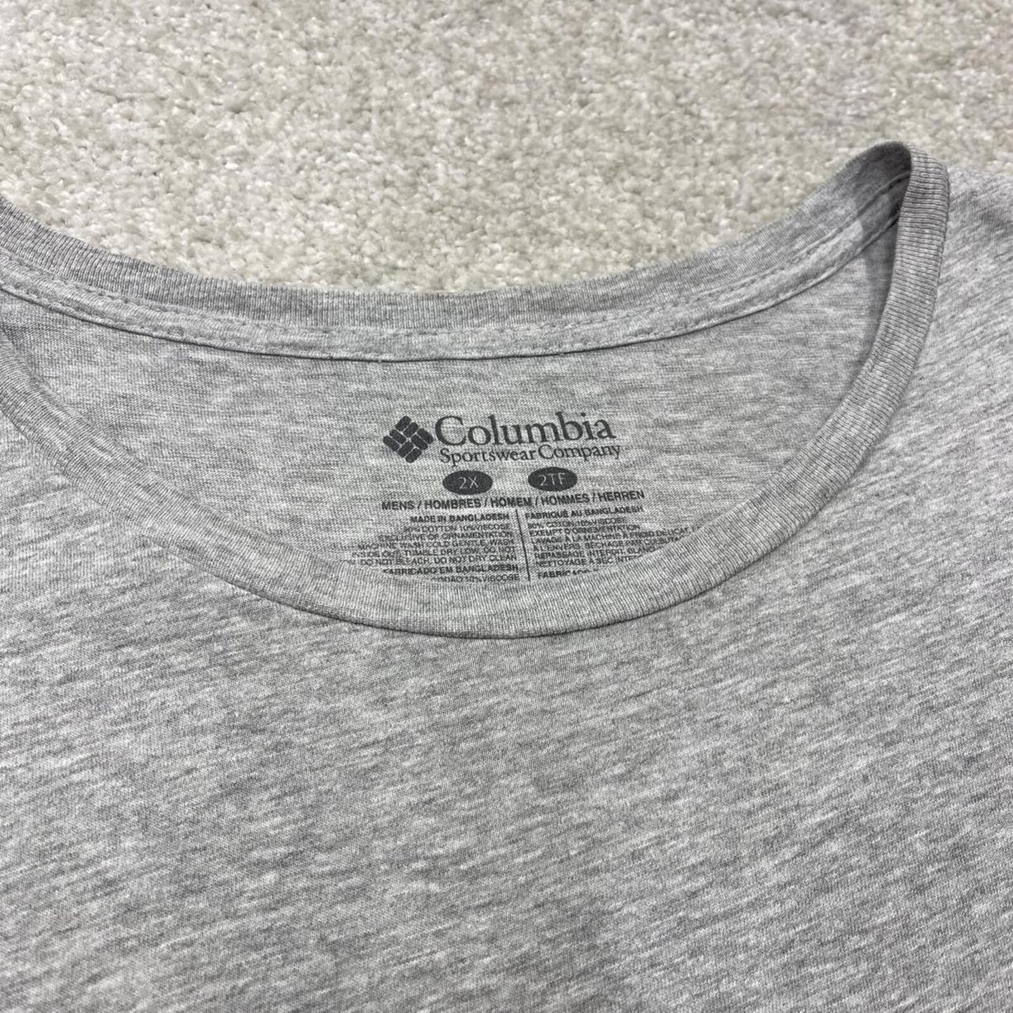 Columbia boxy t-shirt graphic tee grey Y2K surf style Big Foot design top summer