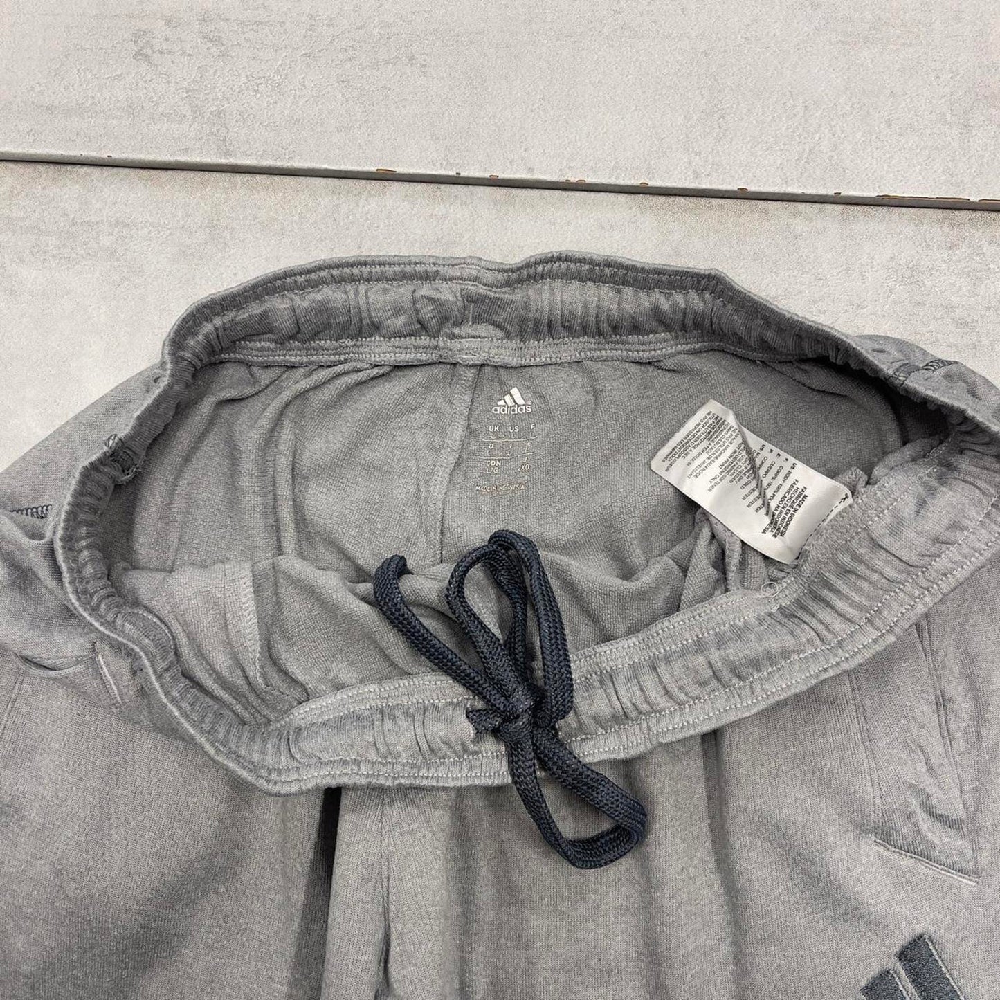 Adidas Y2K grey joggers loose floaty sweatpants embroidered logo