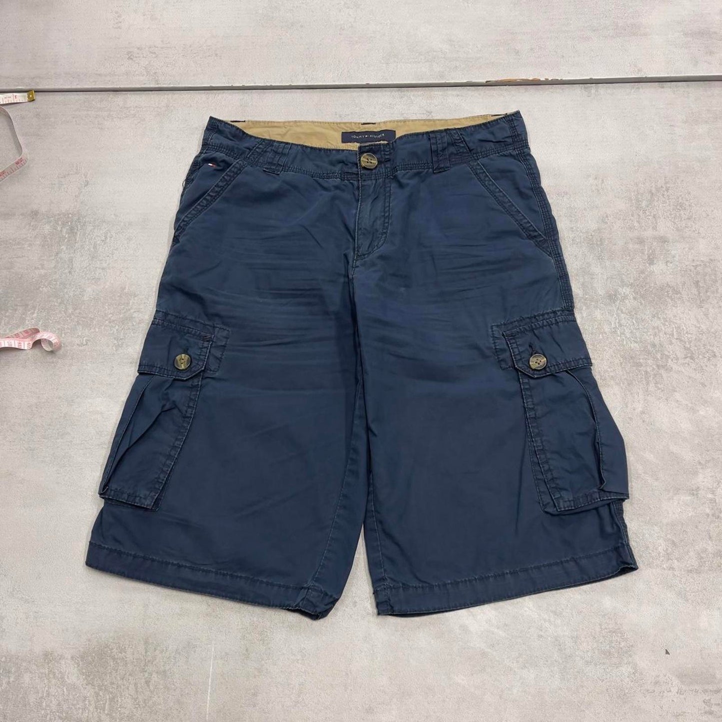 Tommy Hilfiger cargo shorts W30