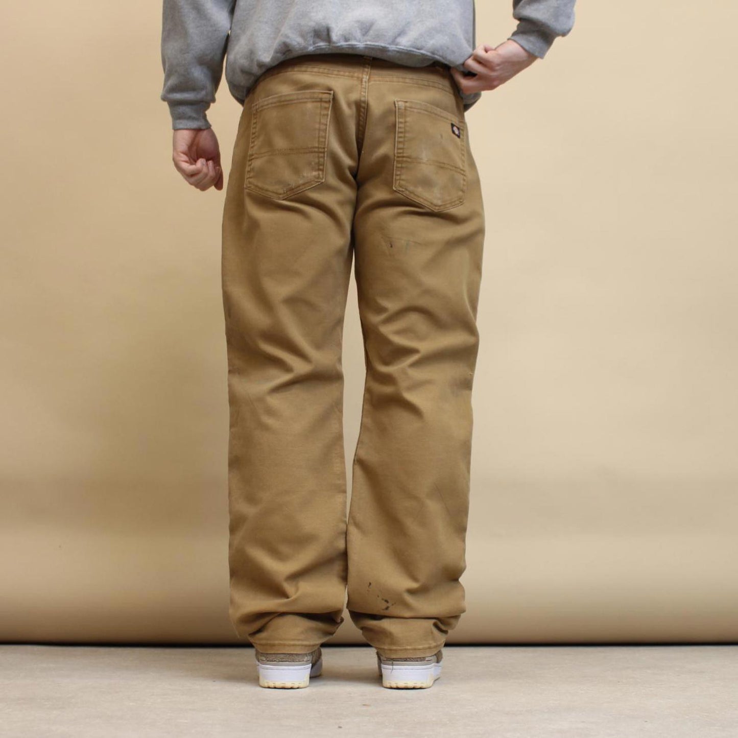 Tan Dickies trousers W34L32 90s style work pants straight fit