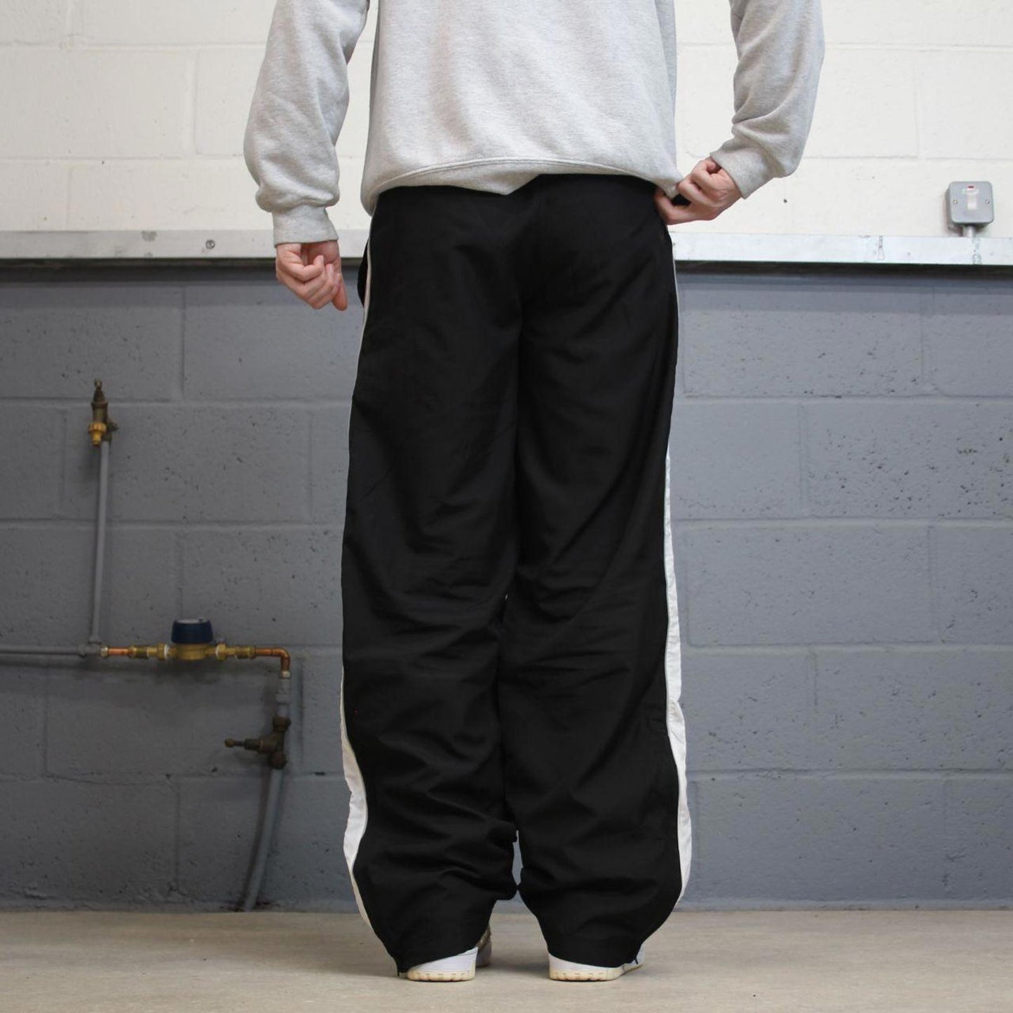 Vintage Y2K baggy Puma tracksuit bottoms wide leg black Lined embroidered loose track pants
