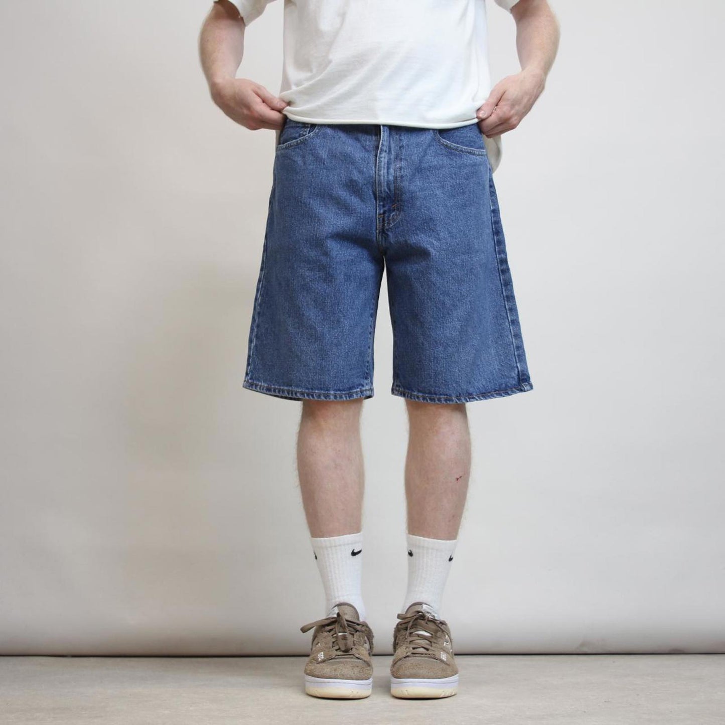 Vintage mens Levi’s 550 jorts W34 blue denim loose 90s style skater shorts