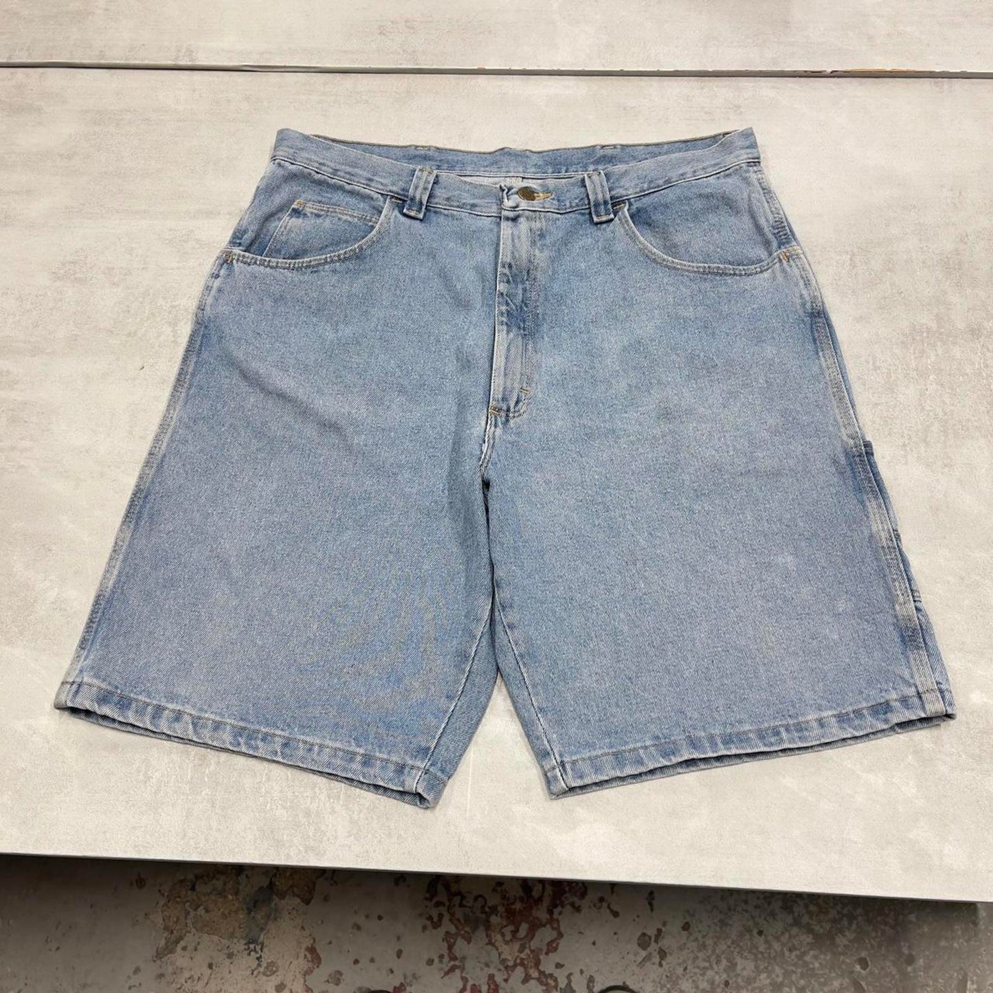 Baggy Wrangler carpenter jorts W36