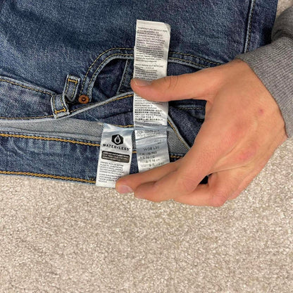 Levis 505 jeans y2k 90s style W38L30 red tab logo 5 pocket navy blue denim pants skater