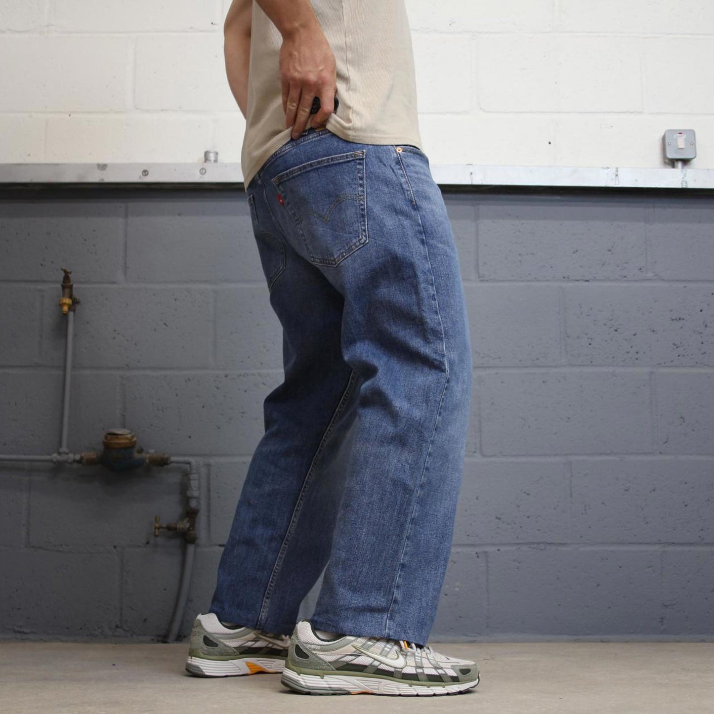 Blue Levis 505 jeans W40L26 blue straight leg y2k style pants red tab logo
