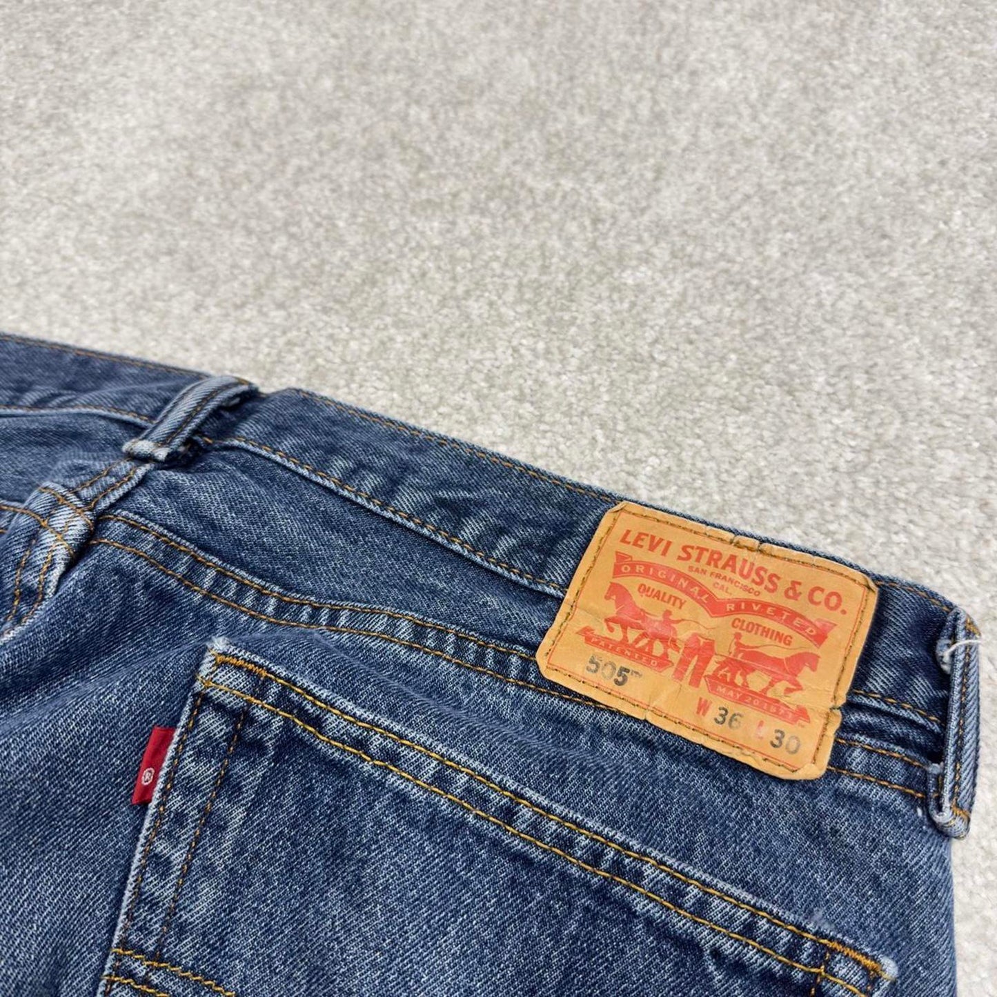 Vintage y2k Levis 505 jeans blue