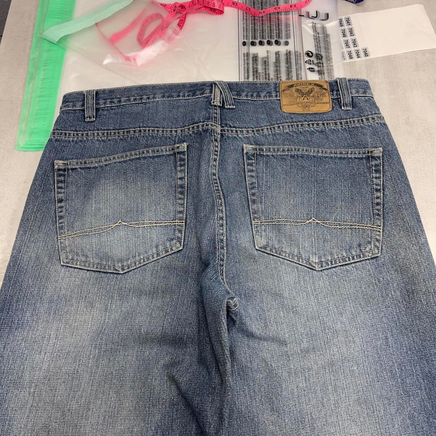 Mens Avirex jeans W36 L34