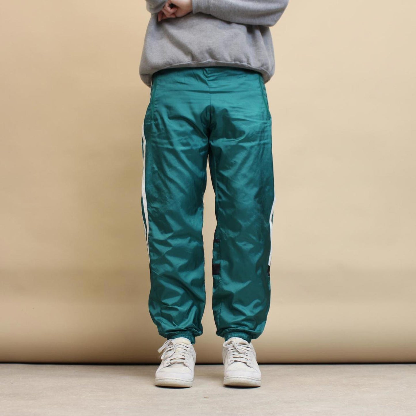 Adidas tracksuit bottoms S green y2k 90s style soft lined side stripe trackies