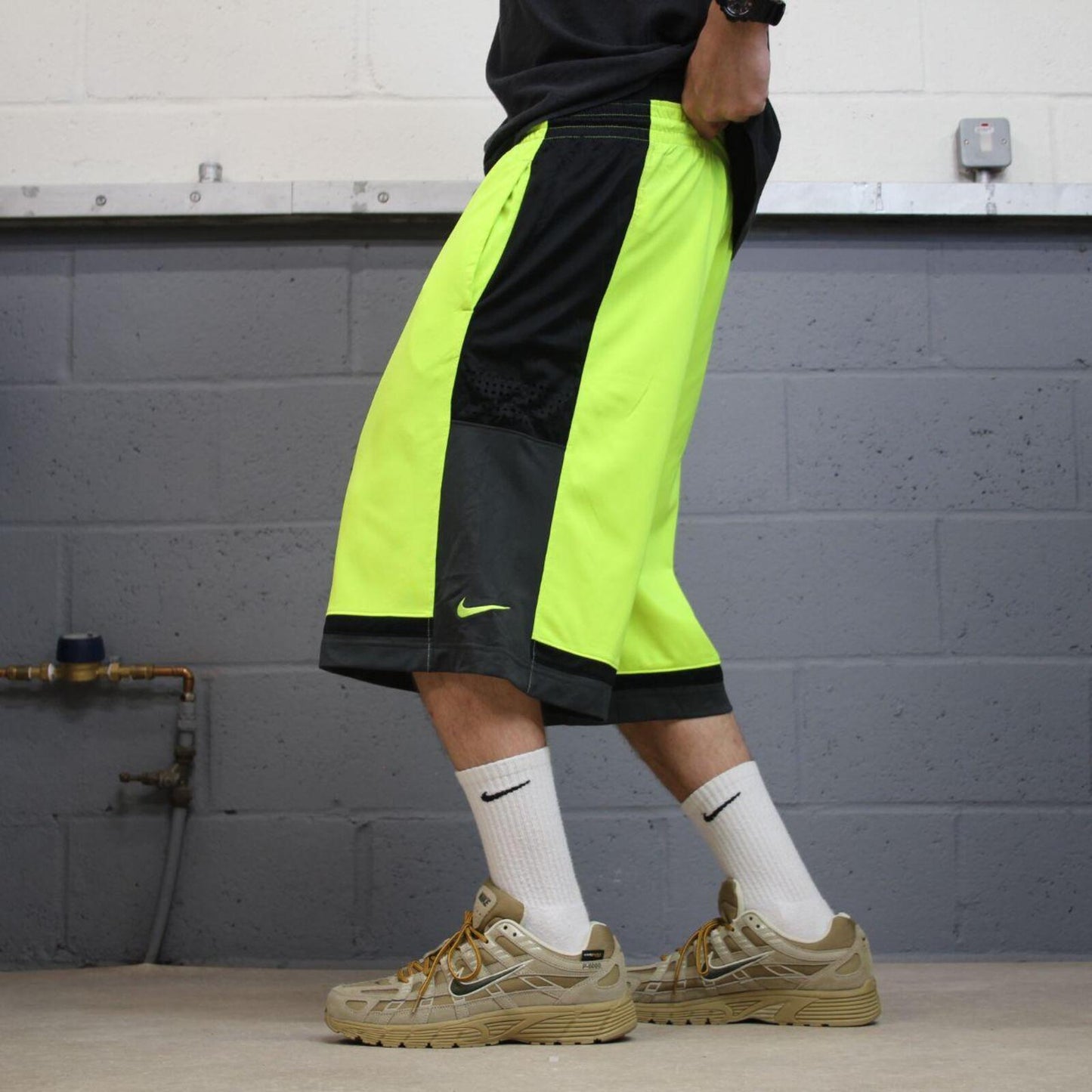 Baggy Nike sports shorts y2k green Basketball style comfy loose floaty summer gym shorts