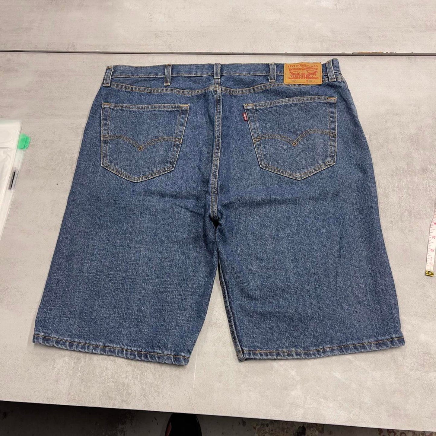 Levi's jean shorts W40