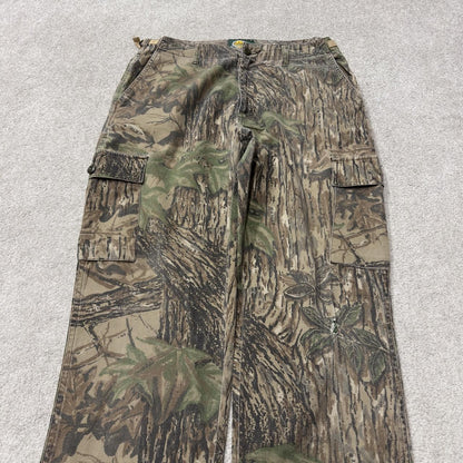 Cabela's Realtree camo cargo pants Y2K khaki camouflage pattern outdoors hunting utility trousers