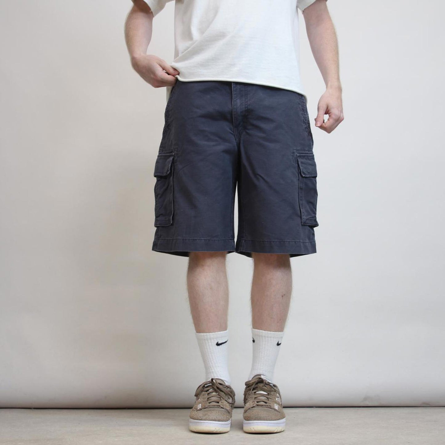 Mens Izod cargo shorts W34