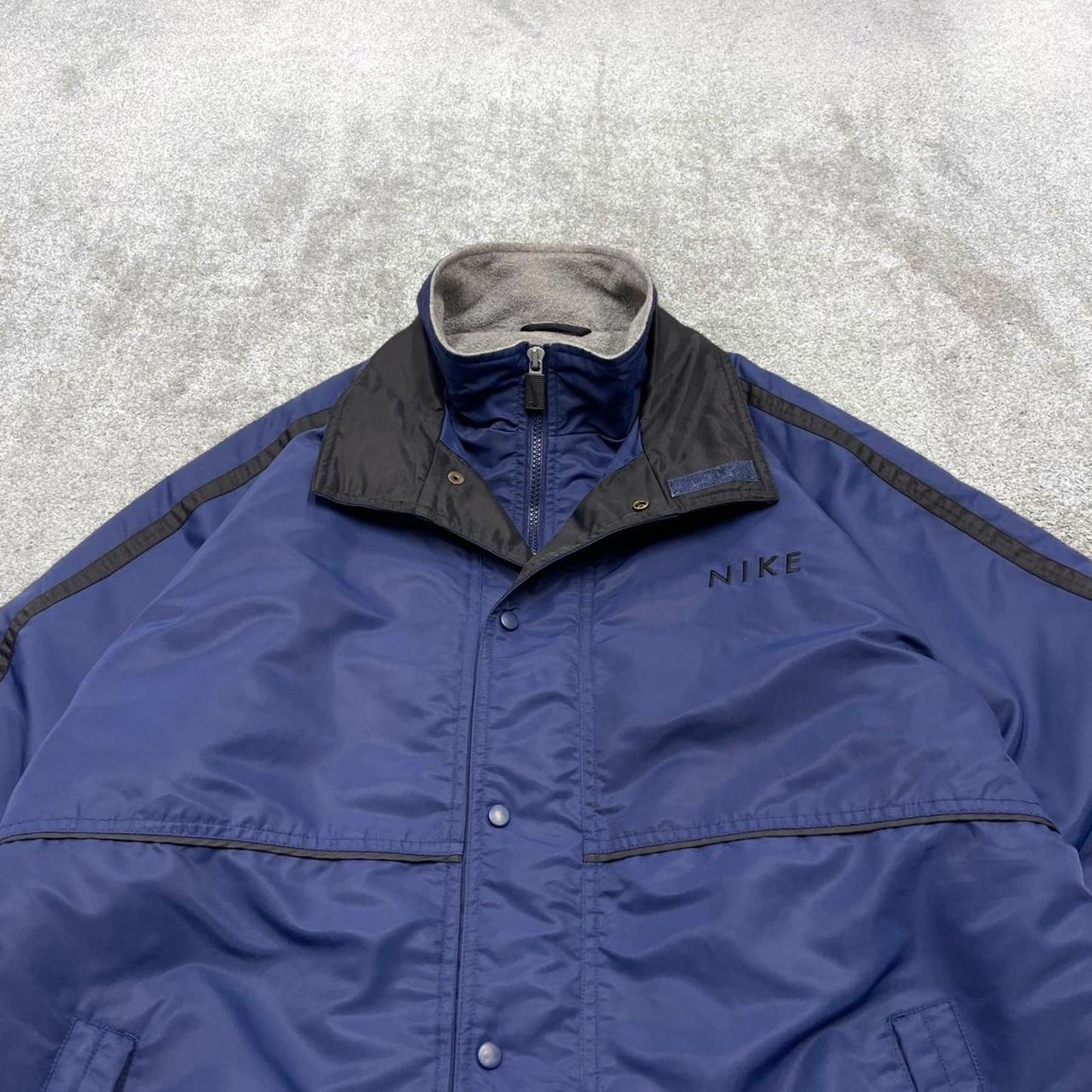Vintage Nike technical windbreaker jacket Medium men's navy y2k 00s style embroidered boxy coat