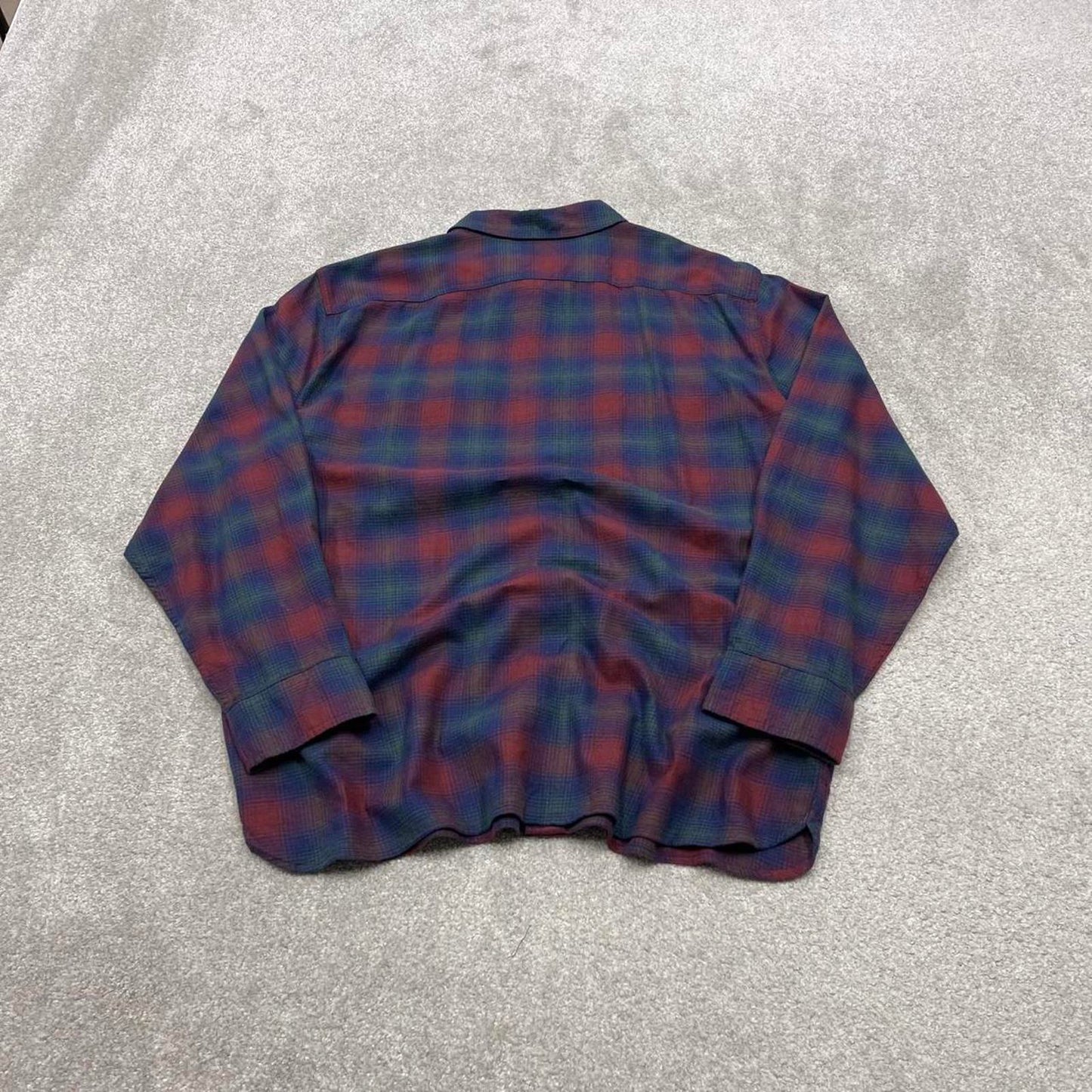 Y2K Levi’s checkered plaid flannel shirt red Long sleeve check button down
