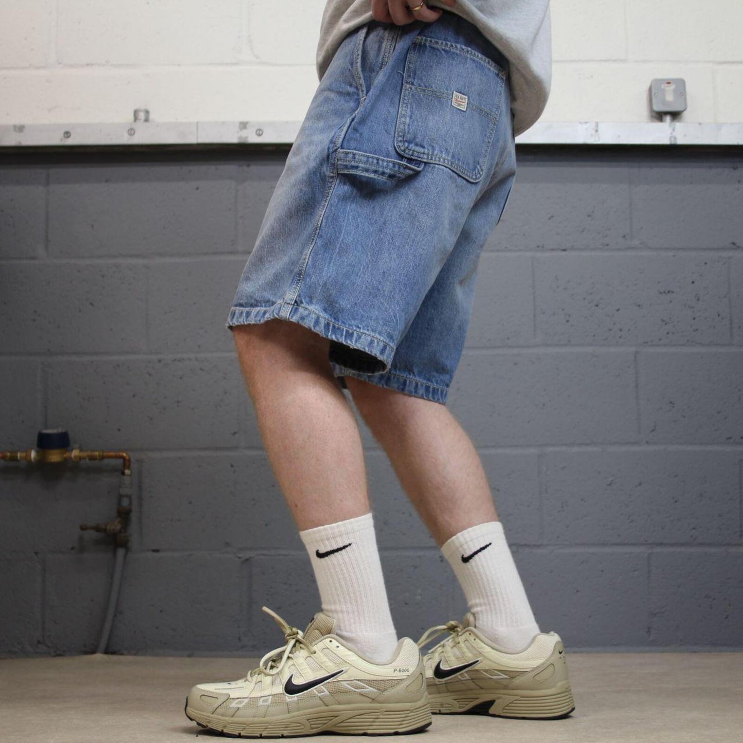 Baggy denim carpenter shorts cargo blue Old Navy skater style surf jorts