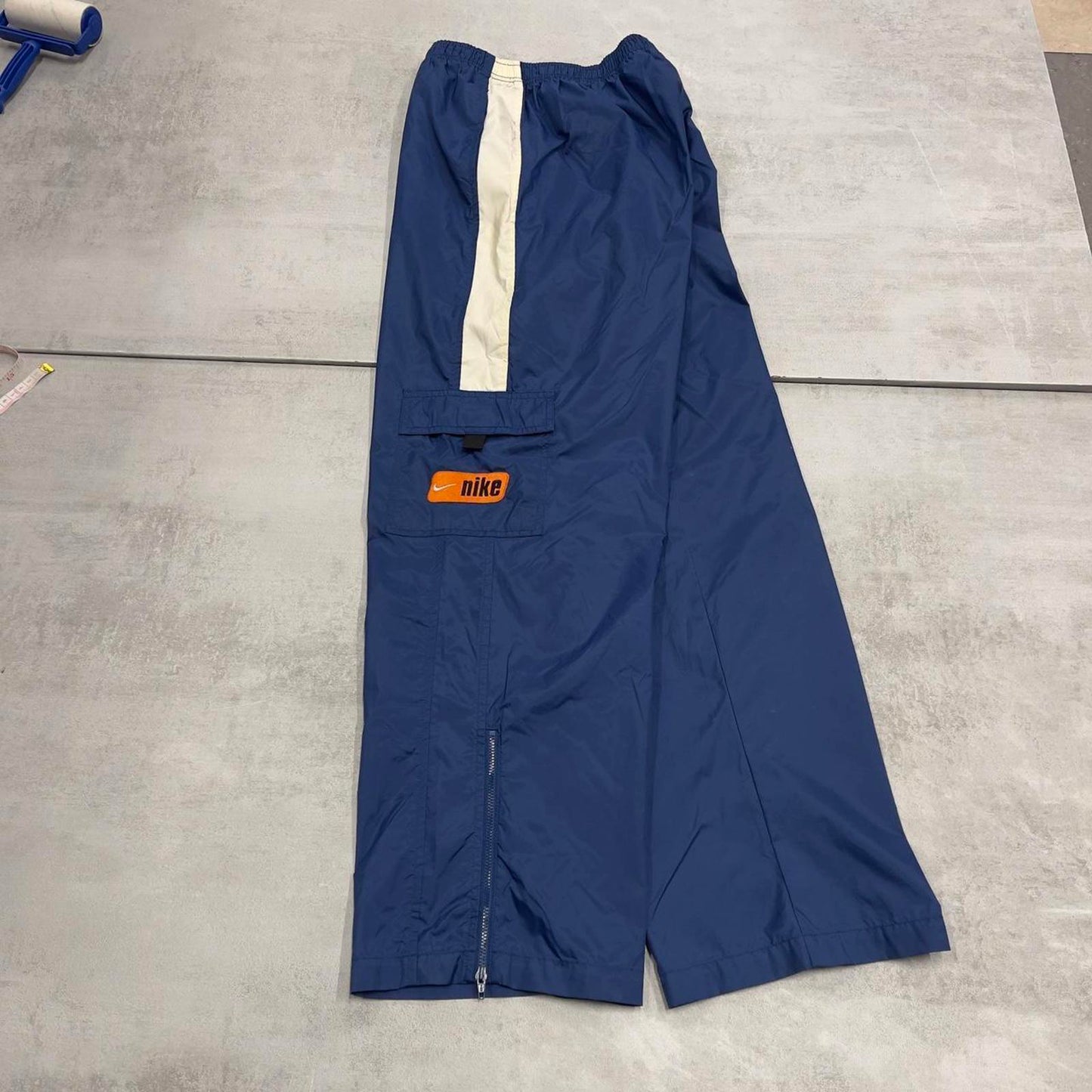 Blue Nike tracksuit bottoms XL (18-20)