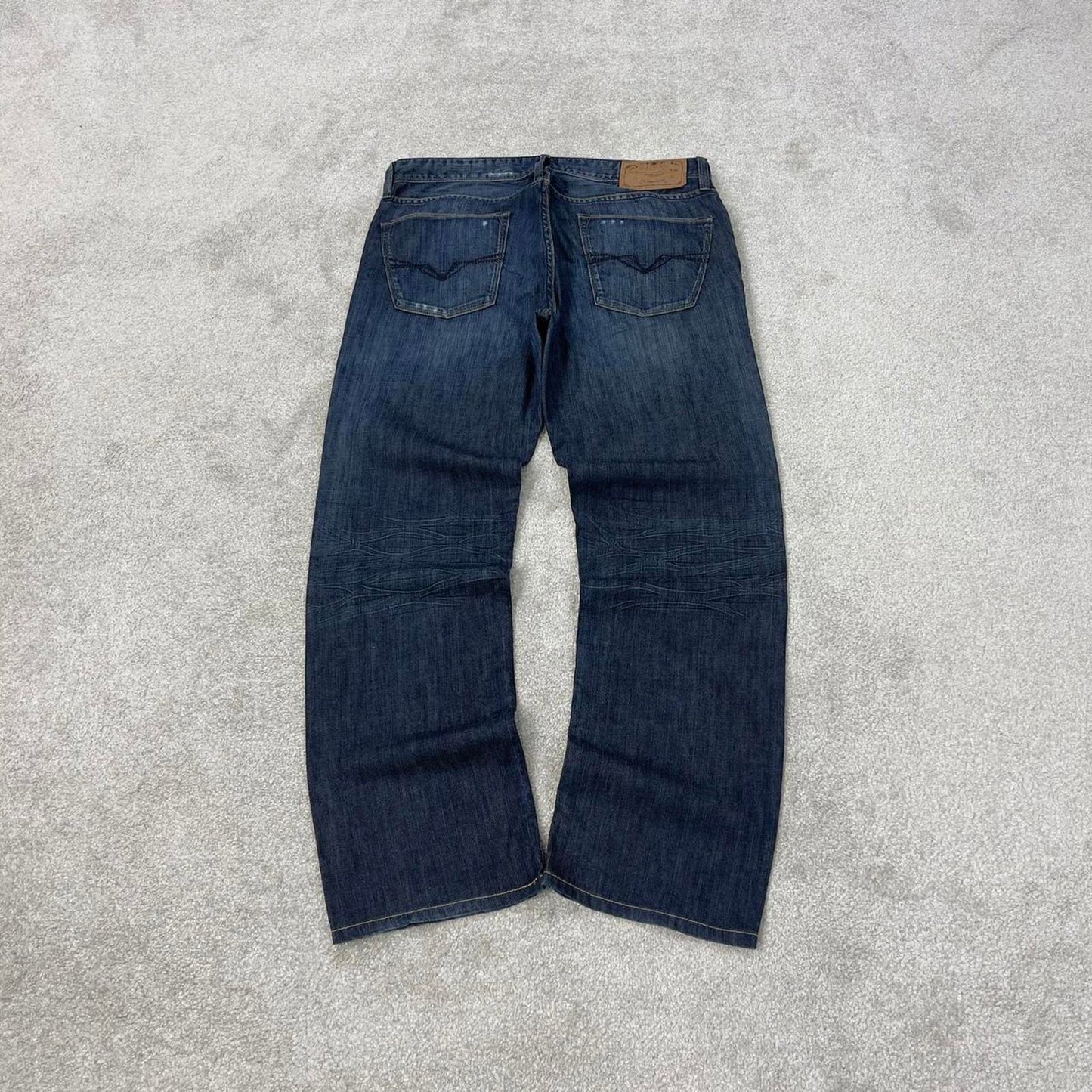 Blue Guess jeans W34L30 blue slim straight y2k 00s style jeans embroidered stitch detail