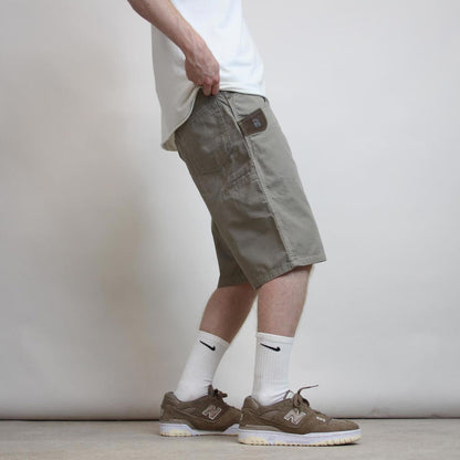 Mens baggy Wrangler carpenter shorts W35