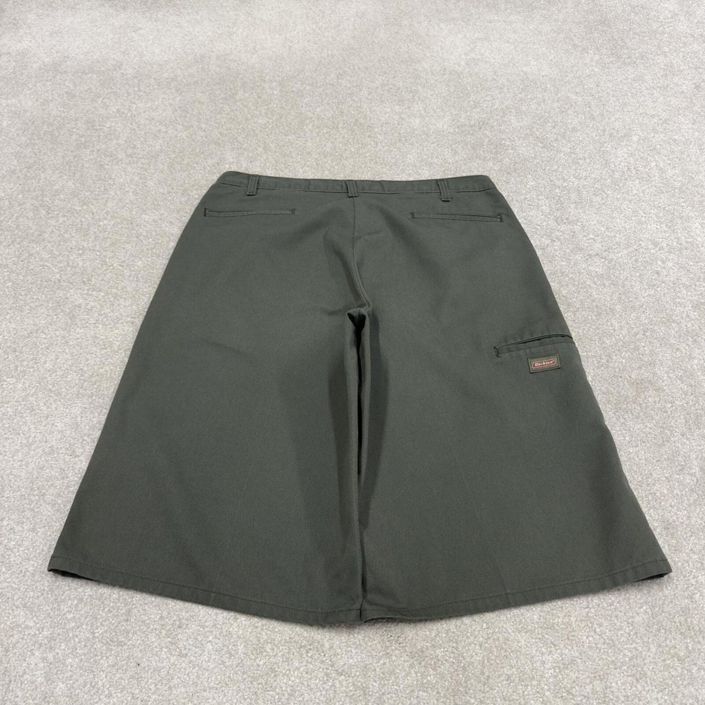 Dickies baggy shorts chino skater style green W38 Loose wide leg summer festival shorts