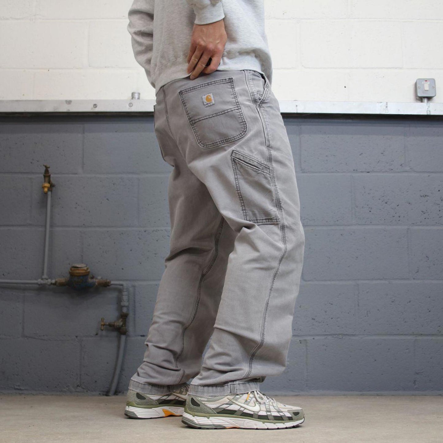 Mens Carhartt carpenter pants W42 L32 grey relaxed 90s style cargos