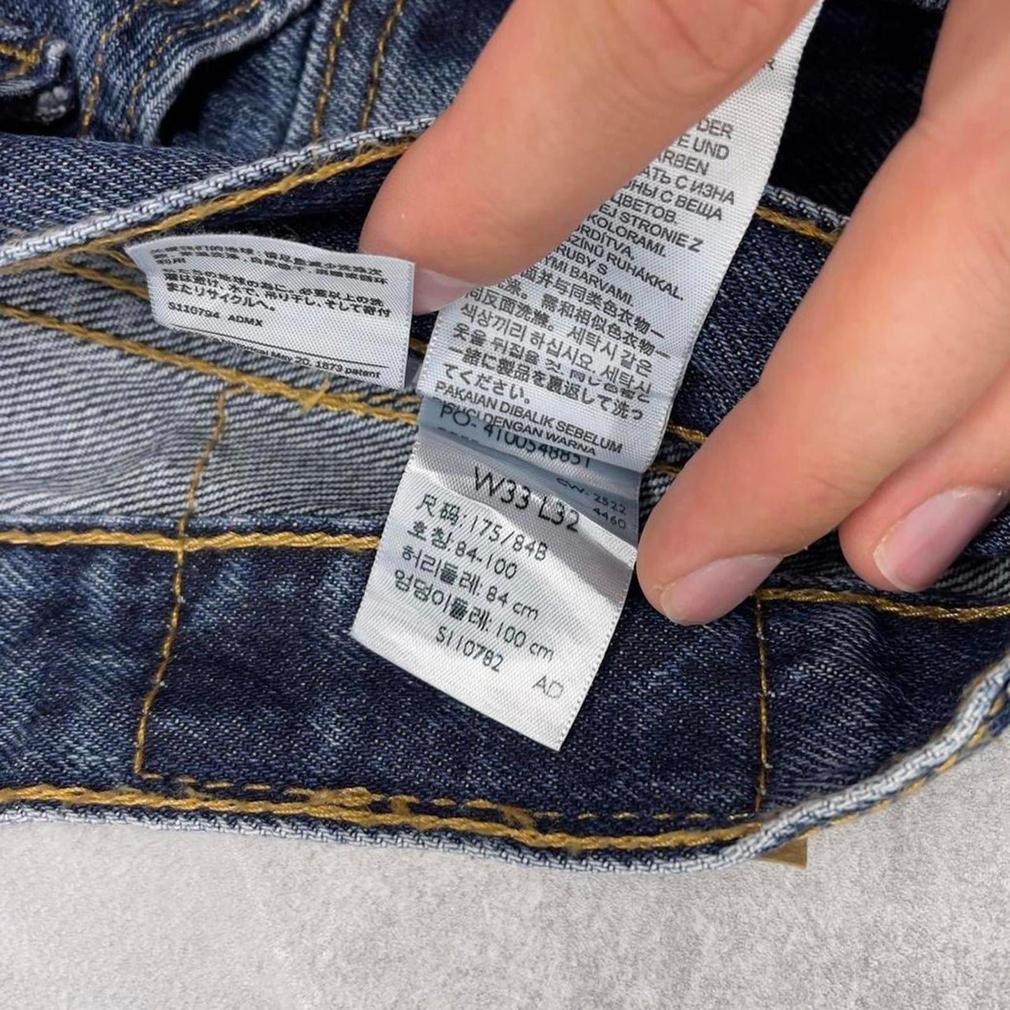 Blue Levis 505 jeans W34L33