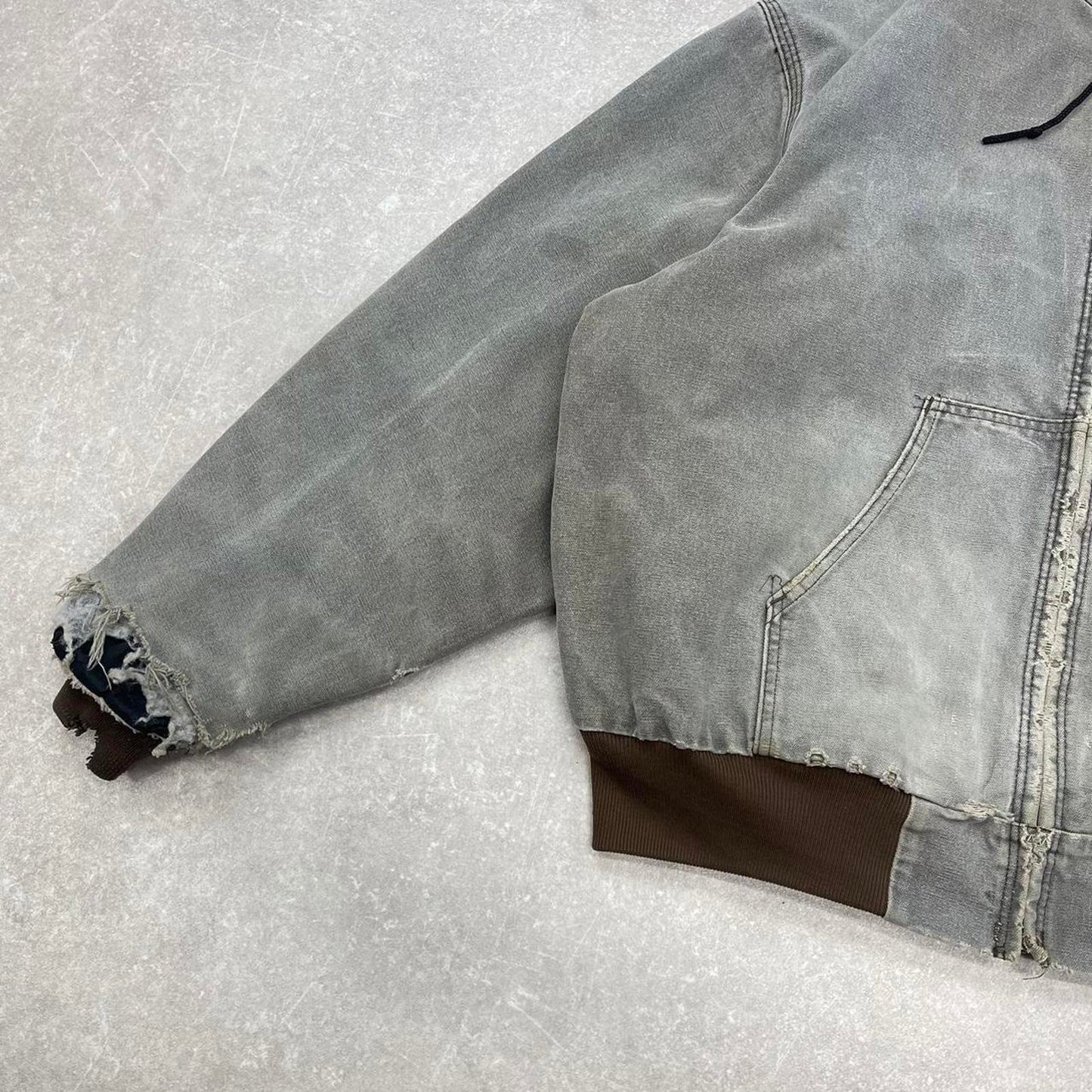 Vintage brown Carhartt hooded active jacket 2XL (fits XL) 90s style thick bomber