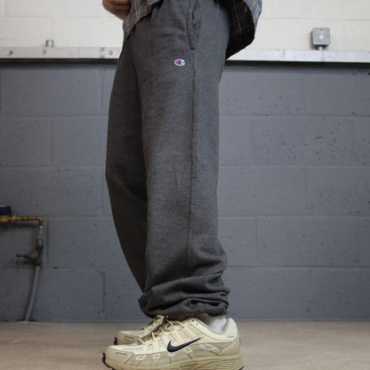 Champion grey joggers loose leg cuffed y2k Loose casual 2000s style jogging bottoms