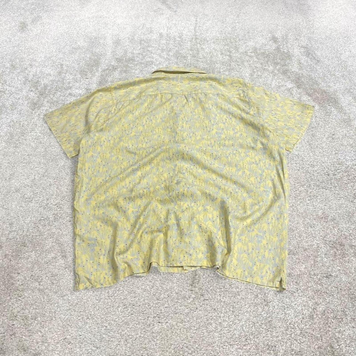 Y2K Levi’s funky pattern short sleeve shirt yellow Floaty festival button down shirt