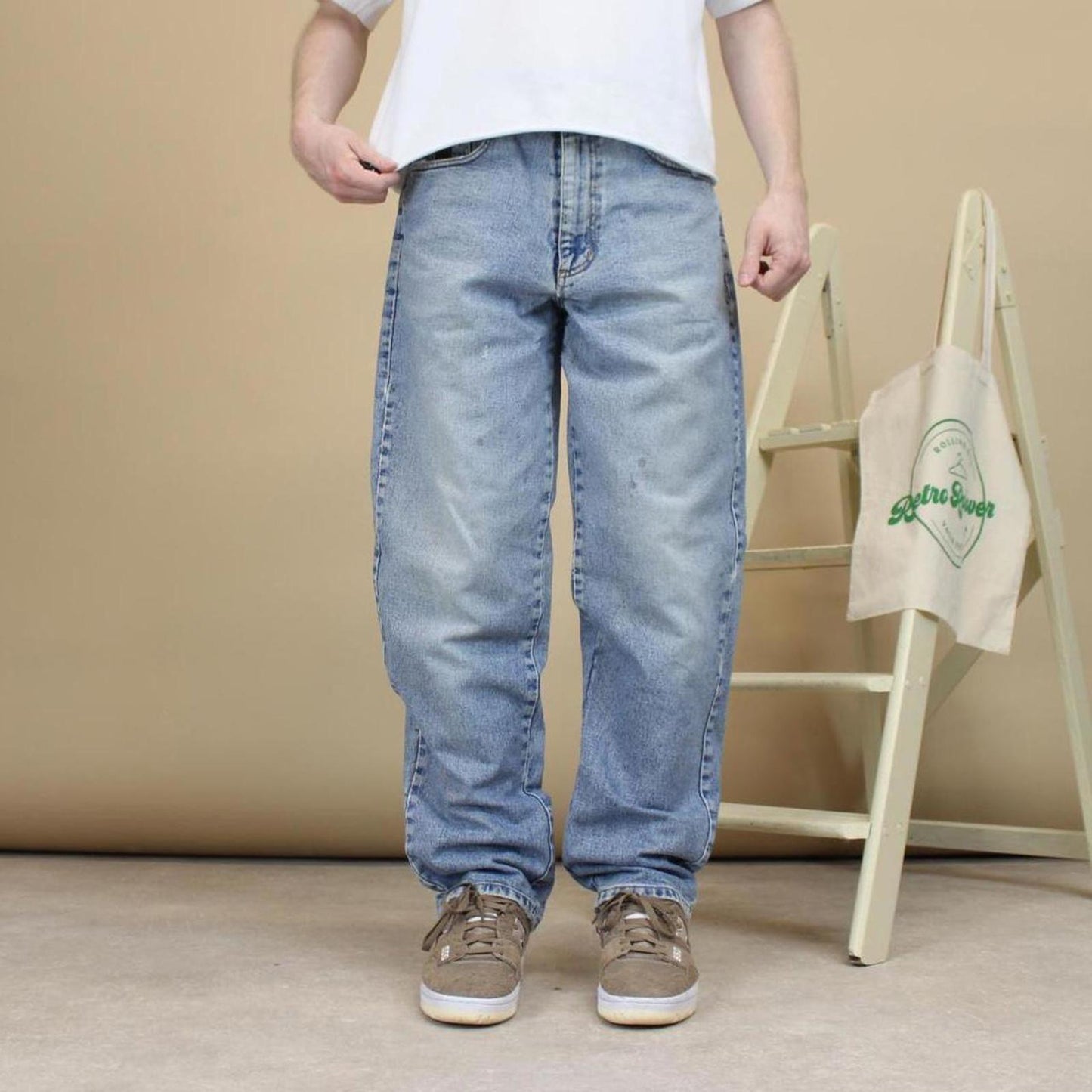 Blue embroidered Pepe Jeans W34L32 y2k style designer denim