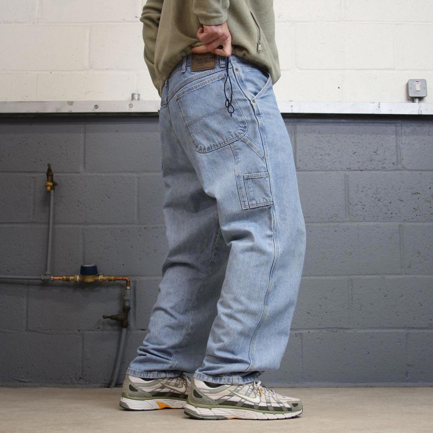 Wrangler carpenter skate jeans W38L30 loose cargo y2k style jeans