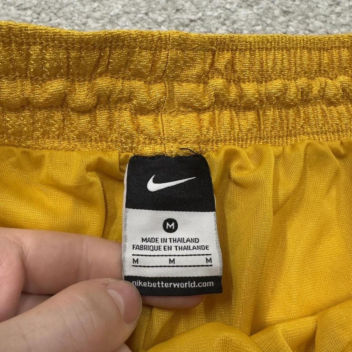 Loose Nike sports shorts y2k yellow Casual style comfy loose floaty summer gym shorts