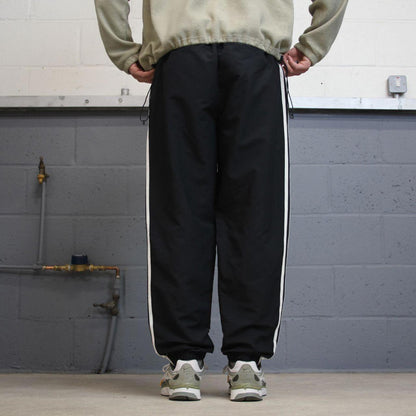 00s y2k Adidas tracksuit bottom XL black loose sporty style trackies side stripe track pants