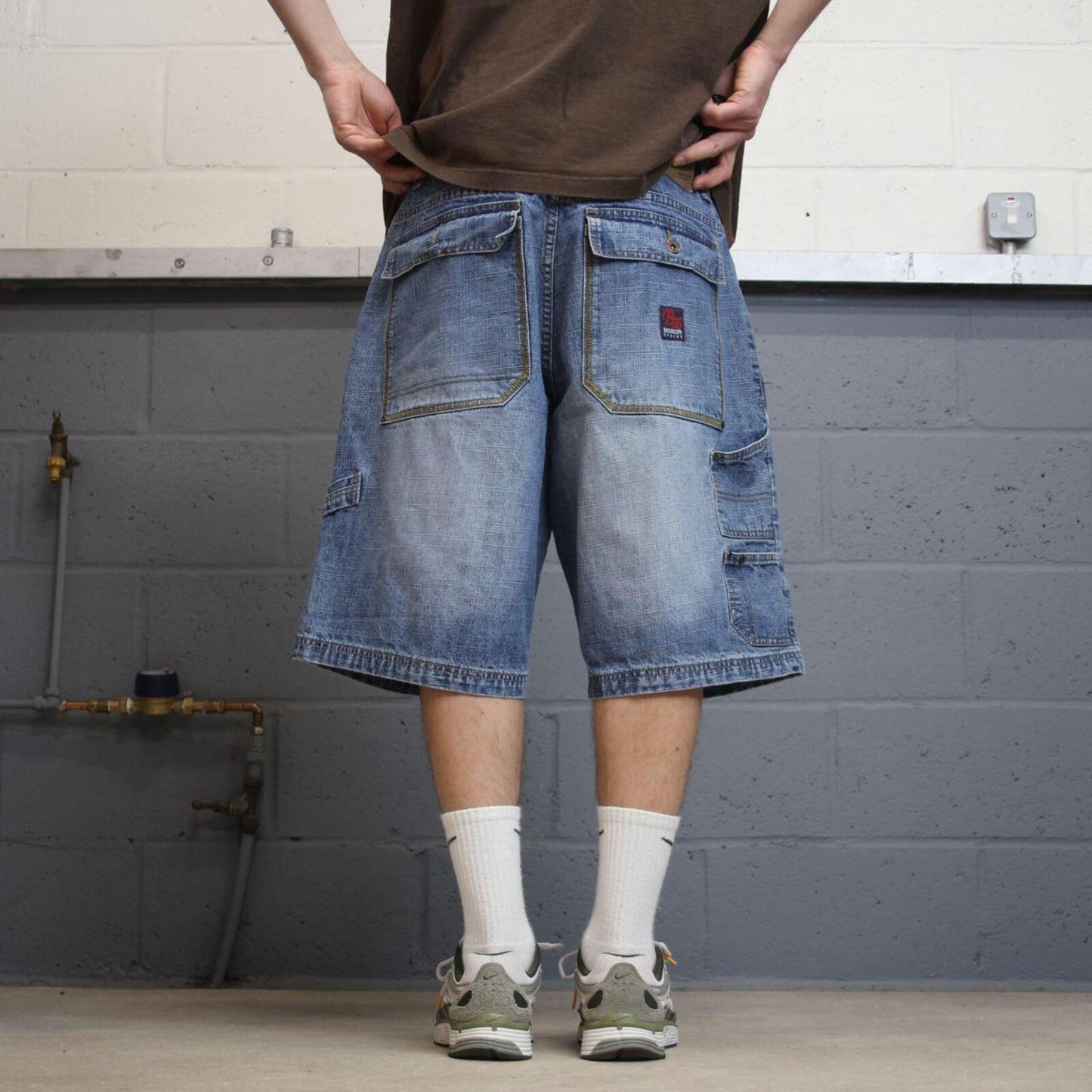Y2k baggy carpenter shorts skater style blue W40 Brooklyn Xpress long wide leg denim jorts