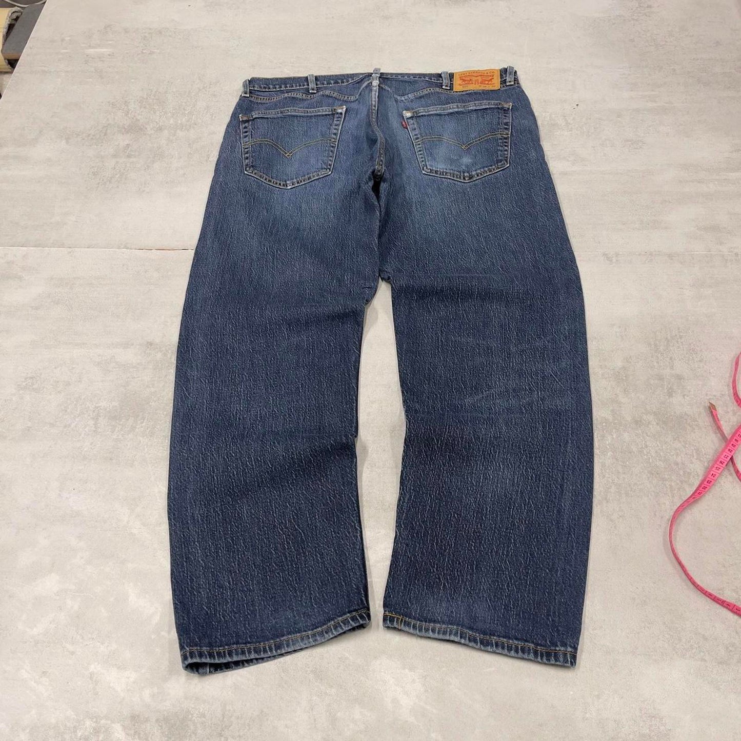 Levis 505 jeans blue W38L30 loose straight leg y2k style pants red tab logo