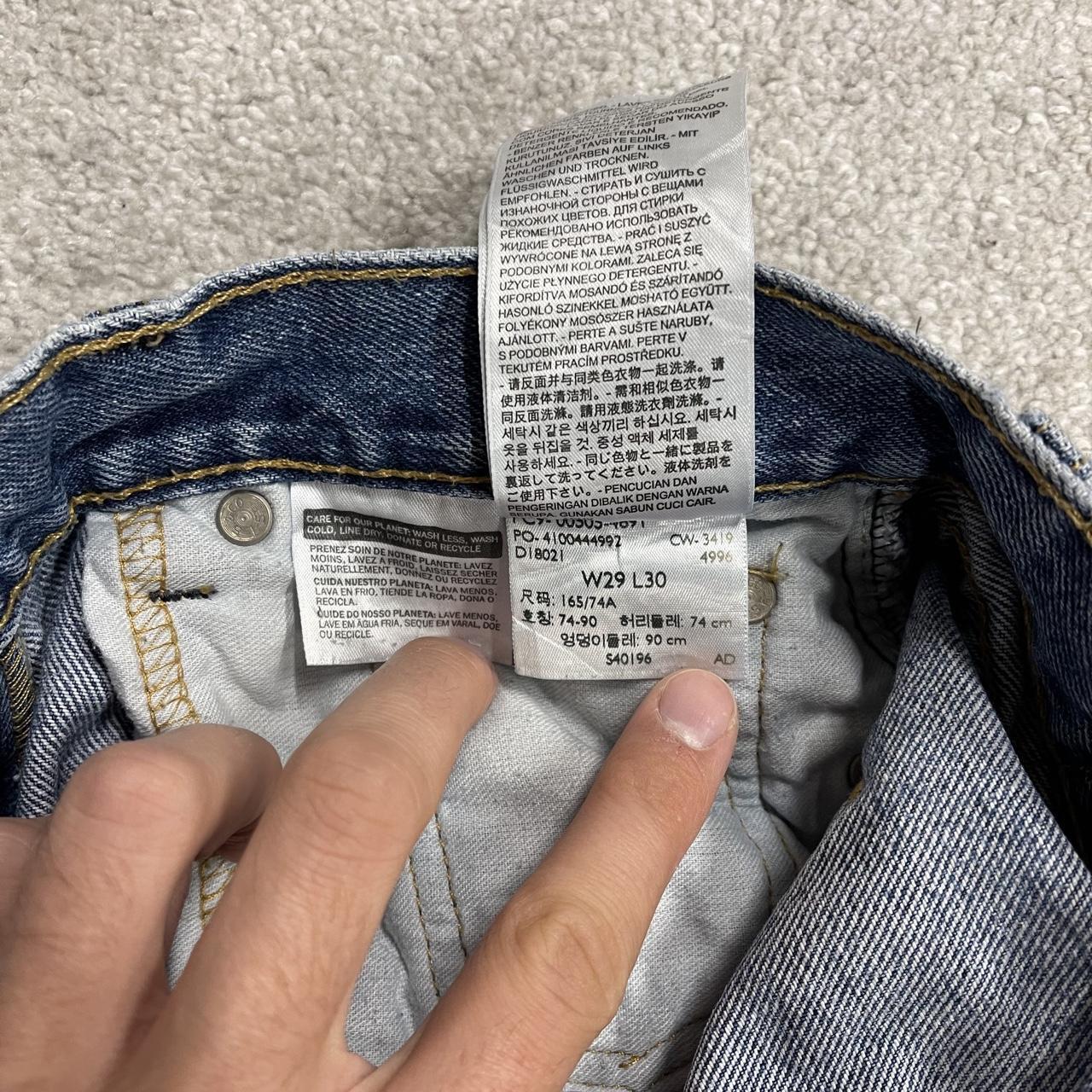 Y2K Levi’s 505 jeans straight leg washed blue Straight fit 5 pocket pants belt loops red tab logo